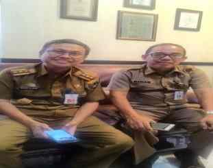 Ketgam : Kadis perikanan dan kelautan Prov Sulsel di dampingi kabid perikanan tangkap. 