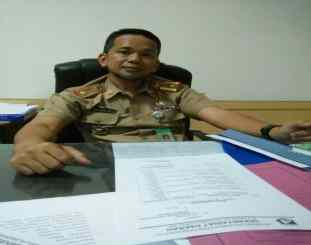 Kabag Hukum Pemda kab pasang kayu Darwis foto E syam