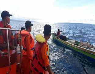 Tim Rescue Basarnas saat melakukan Upaya Pencarian. Dokumentasi: Basarnas Kendari.