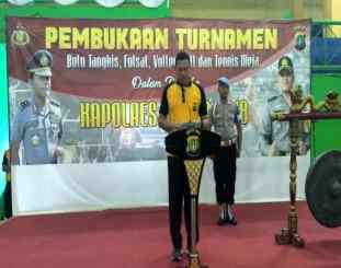 Ketgam : Kapolres jakarta barat Kombes Pol Hengky Haryadi Sik MH