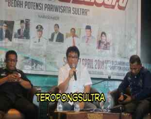 Ketgam : anggota komisi v ridwan bae saat menjadi pembicara  di talkshow J3