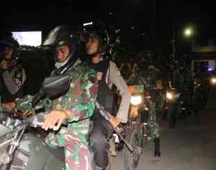 Patroli gabungan TNI - POLRI dan Satpol Pp di sejumlah Gereja 