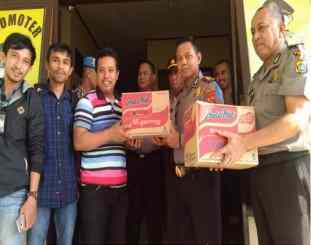 Jurnalis Indonesia indonesia bersama Polsek mandongga gelar baksos