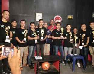 Atlet yang berhasil memenangi lomba di Elok Billiard Tournament