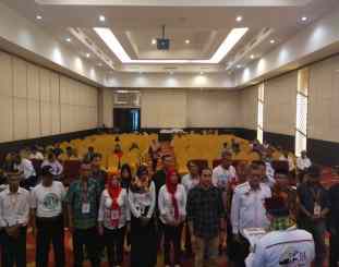 Ketgam : suasana  Deklarasi Relawan Doakan Jokowi Menang Satu Kali Lagi (DJM 1 KALI) 
