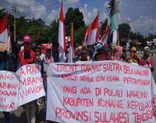 Ketgam : ratusan massa aksi saat berunjuk rasa 