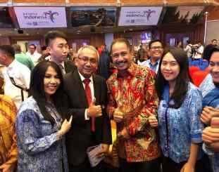 Ketgam : foto bersama Mentri Pariwisata