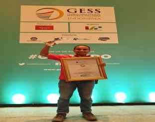 Manager telkomsel kendari Catur S irawan 