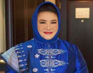Tina Nur Alam