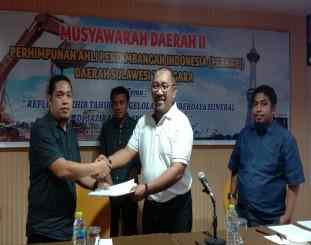 Ketgam : Ir Burhanuddin 