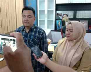 Ketua DPD partai Demokrat bersama Andi merya nur 