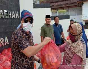 Pembagian sembako 