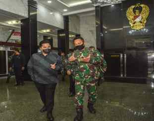 Menteri BUMN, Erick Thohir dan KSAD Jenderal Andika Perkasa, usai bertemu di Markas TNI AD, Provinsi DKI Jakarta, Jumat (7/8/2020). kemaren