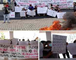 Aksi massa LKPD-Sultra di kantor DPRD Prov sultra