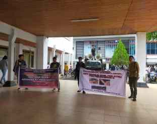 UNRAS KPMP2D-KONUT di DPRD Sultra Tagih Janji Pembangunan Smelter PT. Tiran Mineral