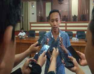 Ketgam : Ketua HMI Cab Kendari Sulkarnain 