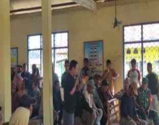 Ketgam : mediasi Antara perusahan dan warga  di Balai Desa Torobulu, Kamis 26 Oktober 2023