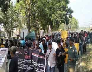 Ribuan warga Wawonii Gelar Demo tuntut Pemprov turun tangan 
