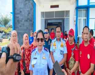 Kepala Unit Penyelenggara Pelabuhan (UPP) Kelas I Molawe Capt. Kristina Anthon