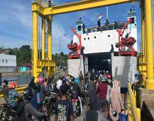 Suasana di pelabuhan penyebrangan Kendari langara / dok istimewa 